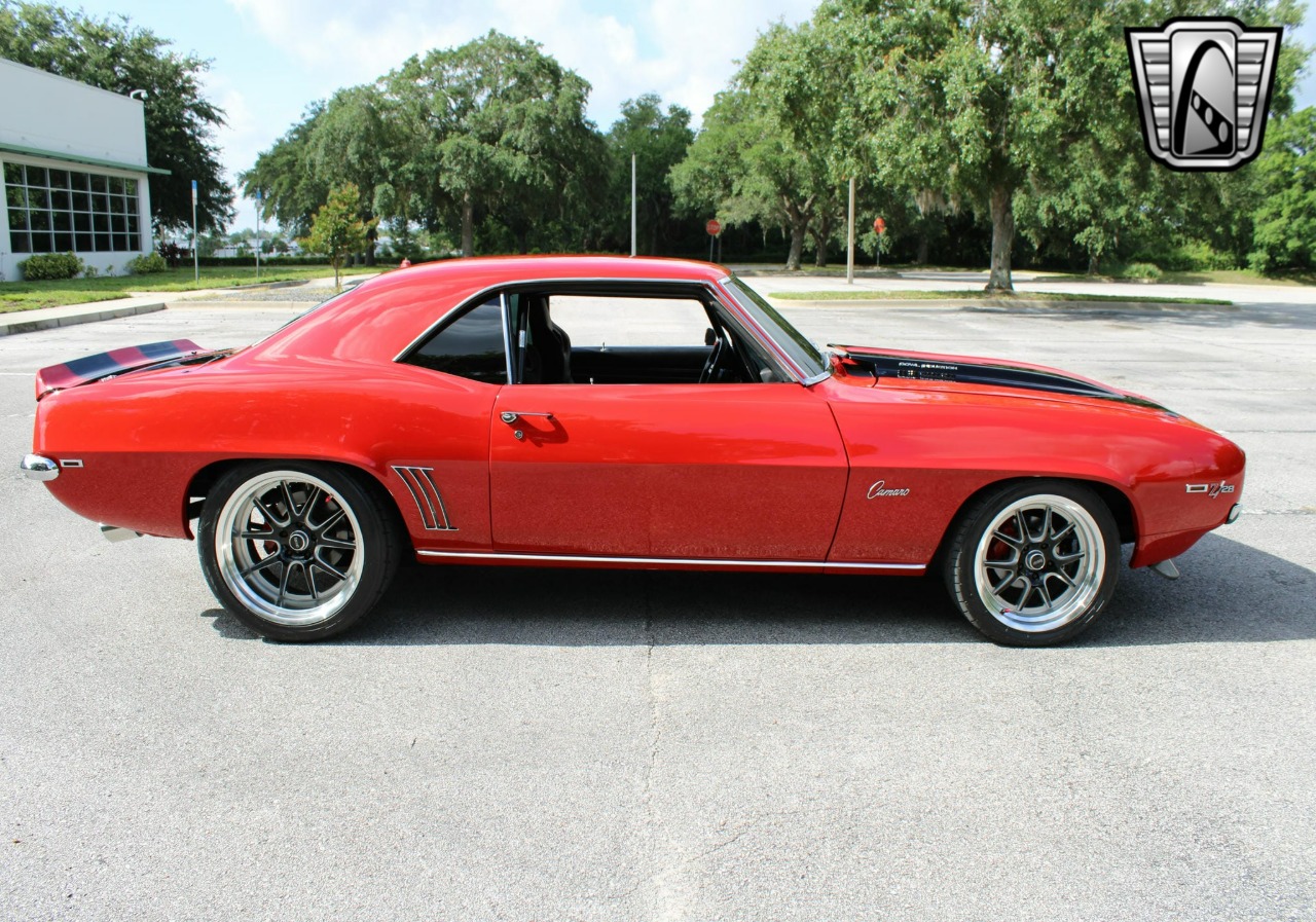 1969 Chevrolet Camaro 14