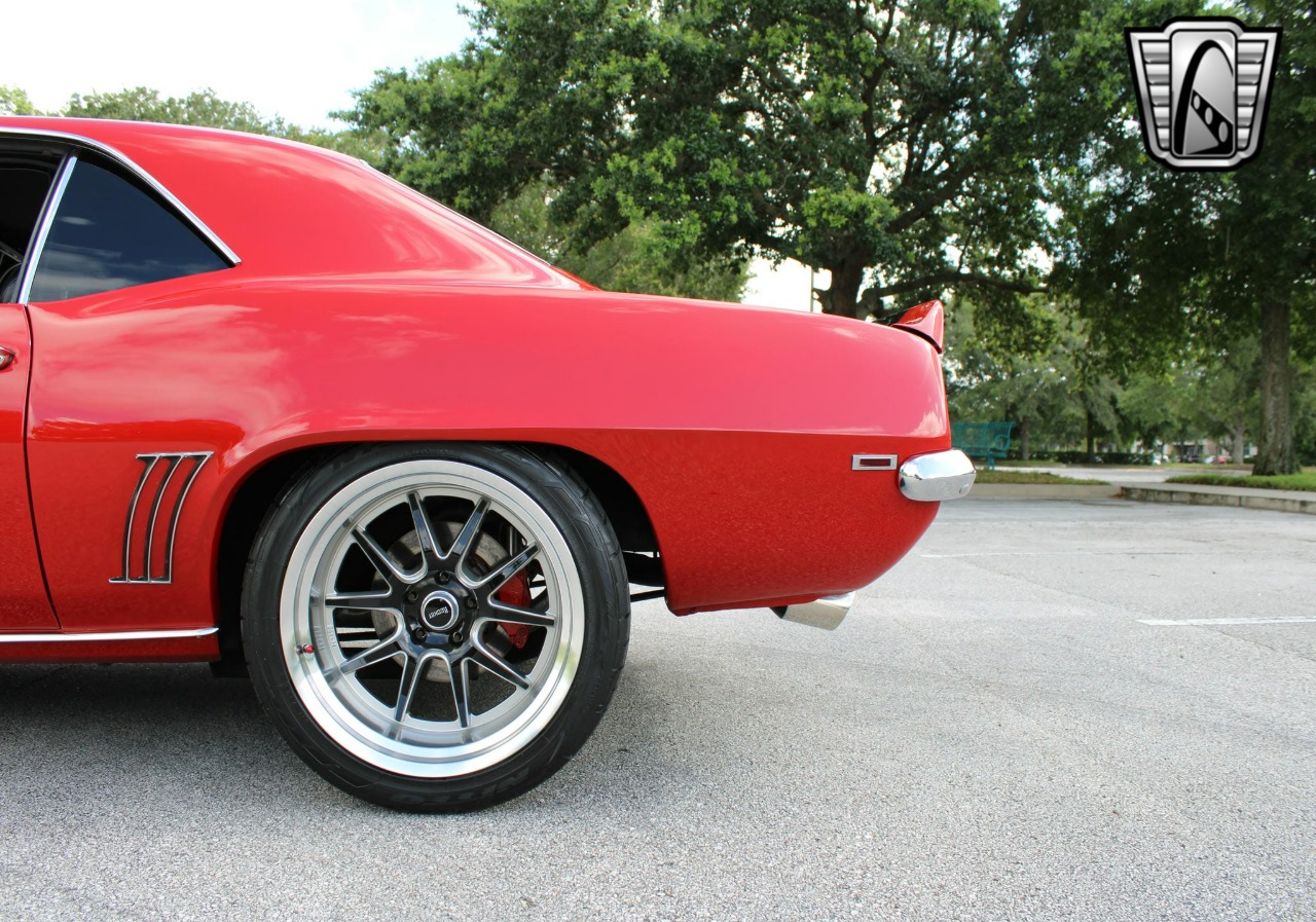 1969 Chevrolet Camaro 16