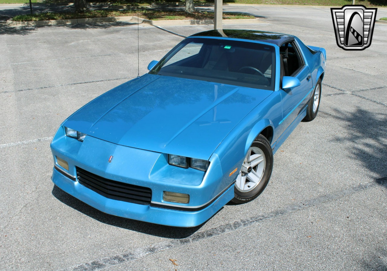 1989 Chevrolet Camaro 2