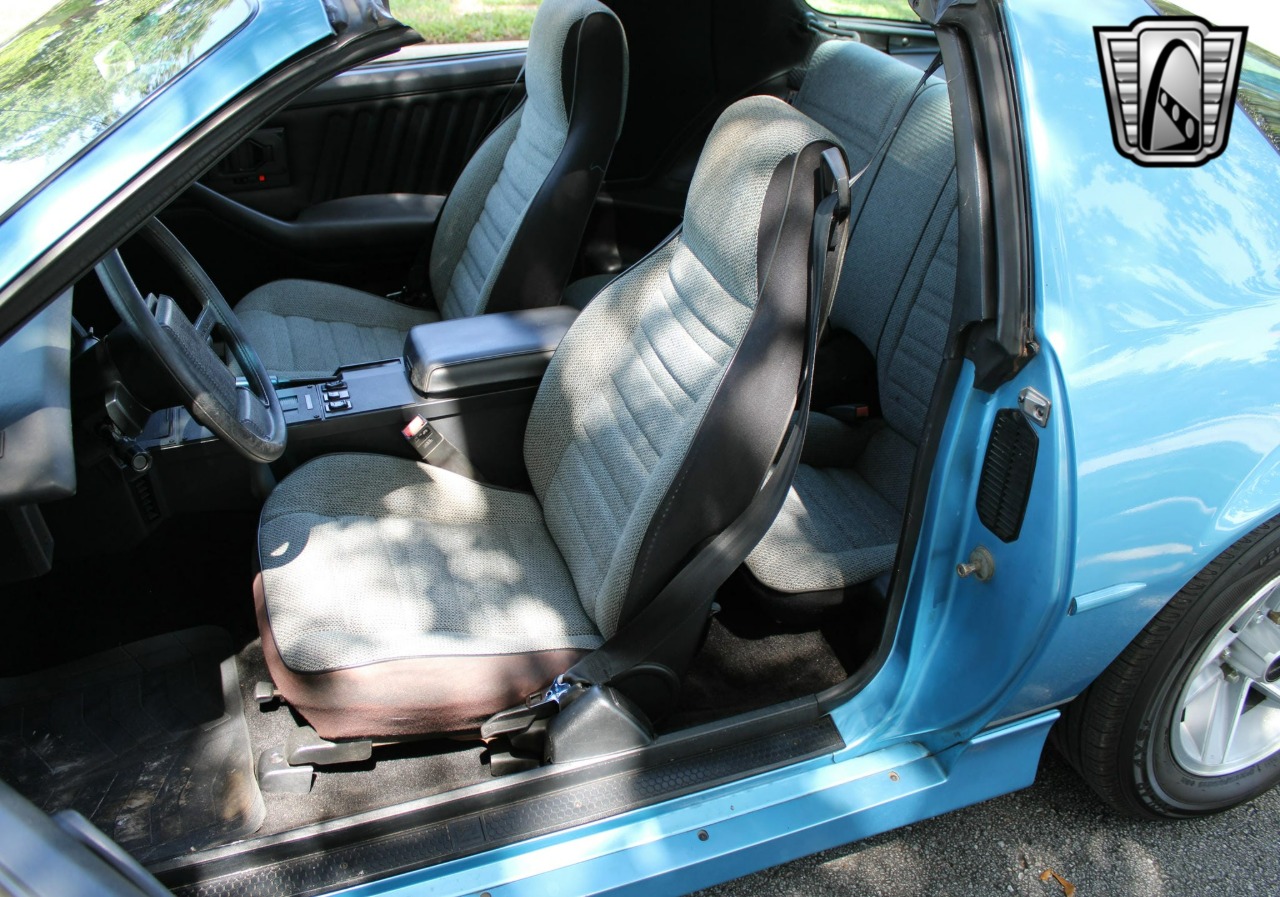 1989 Chevrolet Camaro 18