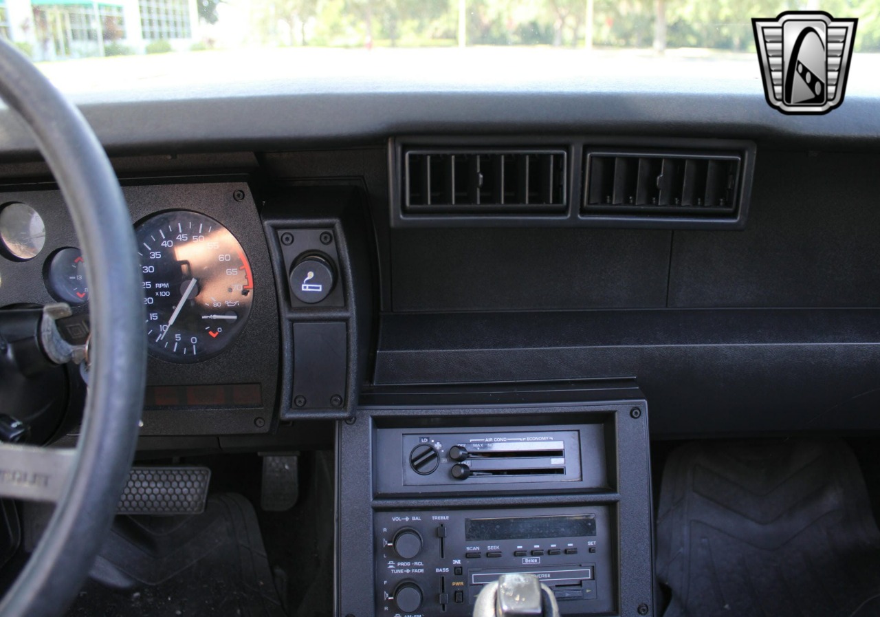 1989 Chevrolet Camaro 21
