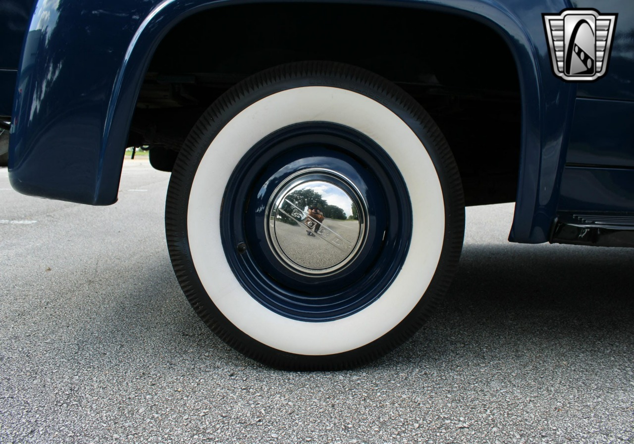 1953 Ford F100 18
