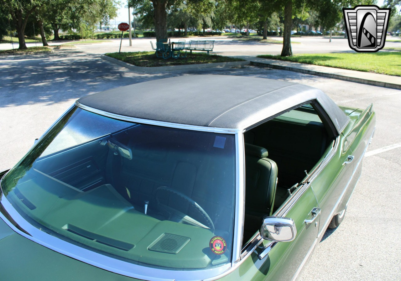 1972 Oldsmobile Ninety Eight LS 10