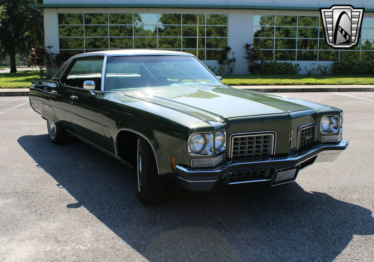 1972 Oldsmobile Ninety Eight LS 3