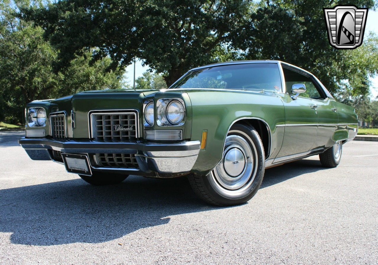 1972 Oldsmobile Ninety Eight LS 37