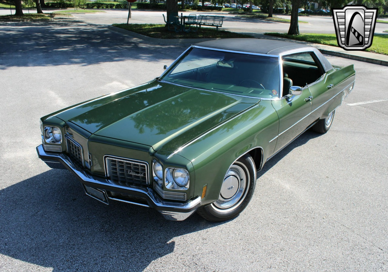 1972 Oldsmobile Ninety Eight LS 38