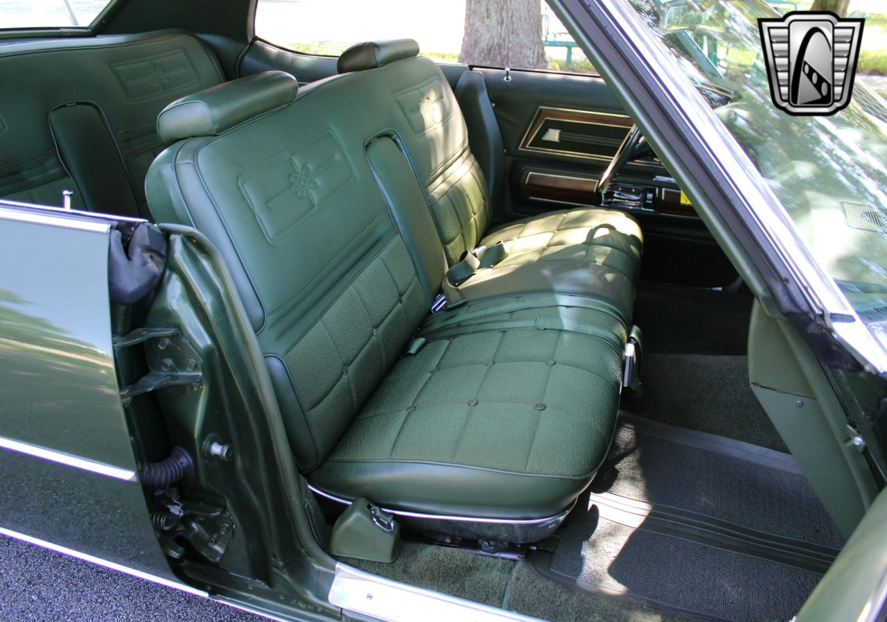 1972 Oldsmobile Ninety Eight LS 25