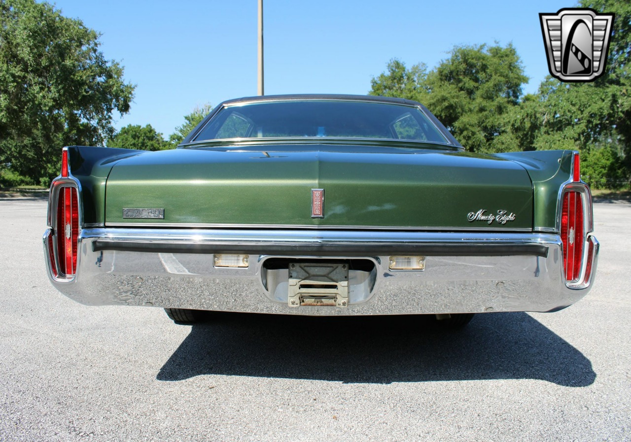 1972 Oldsmobile Ninety Eight LS 12