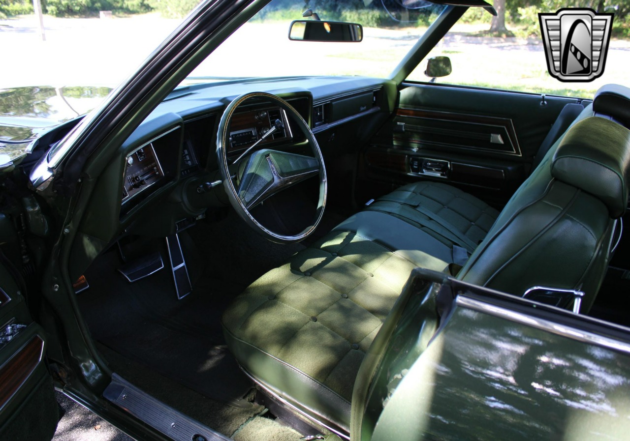 1972 Oldsmobile Ninety Eight LS 17