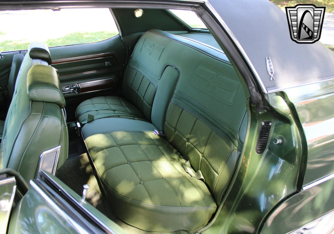 1972 Oldsmobile Ninety Eight LS 22