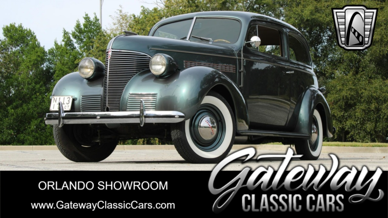 1939 Chevrolet Special - Deluxe 1