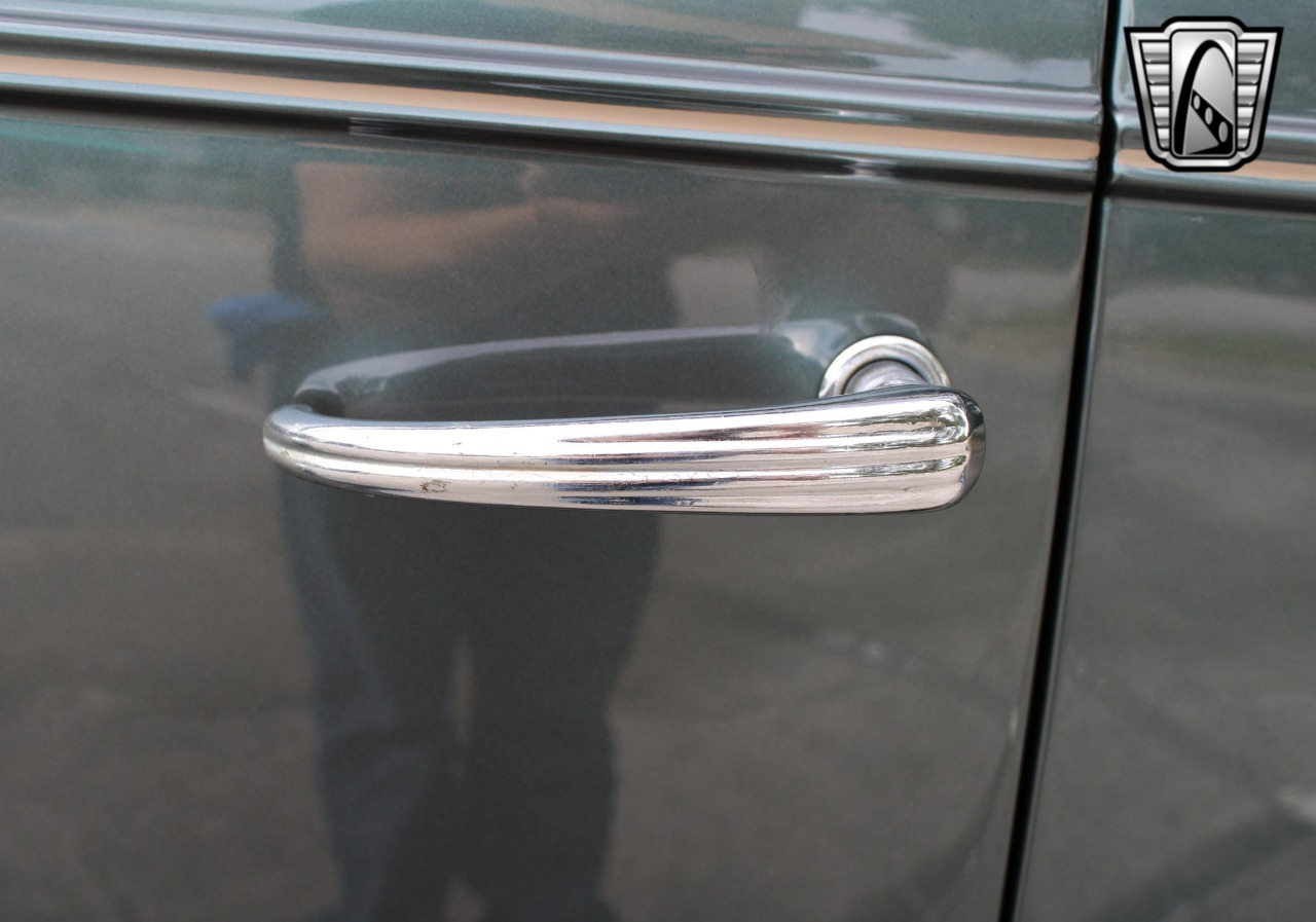 1939 Chevrolet Special - Deluxe 71