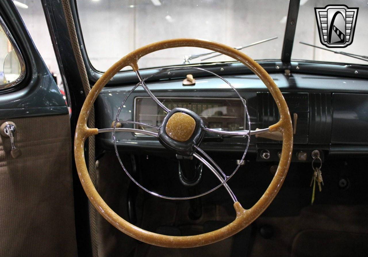 1939 Chevrolet Special - Deluxe 25