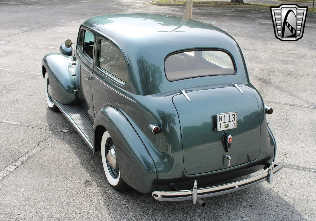 1939 Chevrolet Special - Deluxe 37