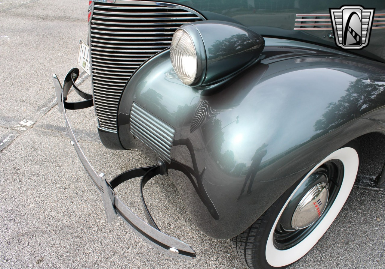 1939 Chevrolet Special - Deluxe 16