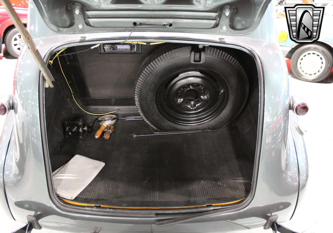 1939 Chevrolet Special - Deluxe 29