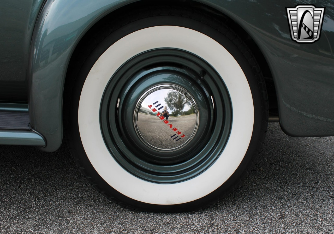 1939 Chevrolet Special - Deluxe 14