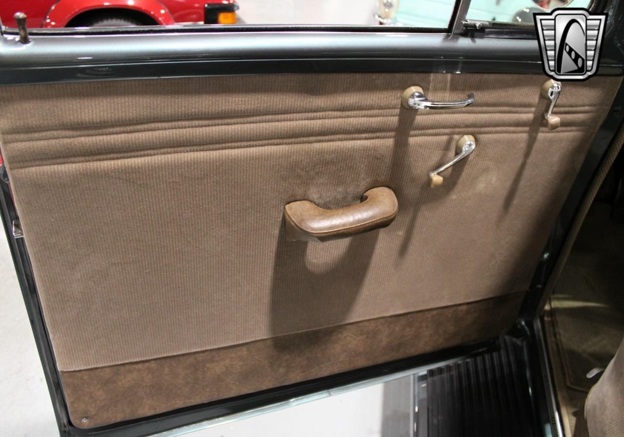 1939 Chevrolet Special - Deluxe 84