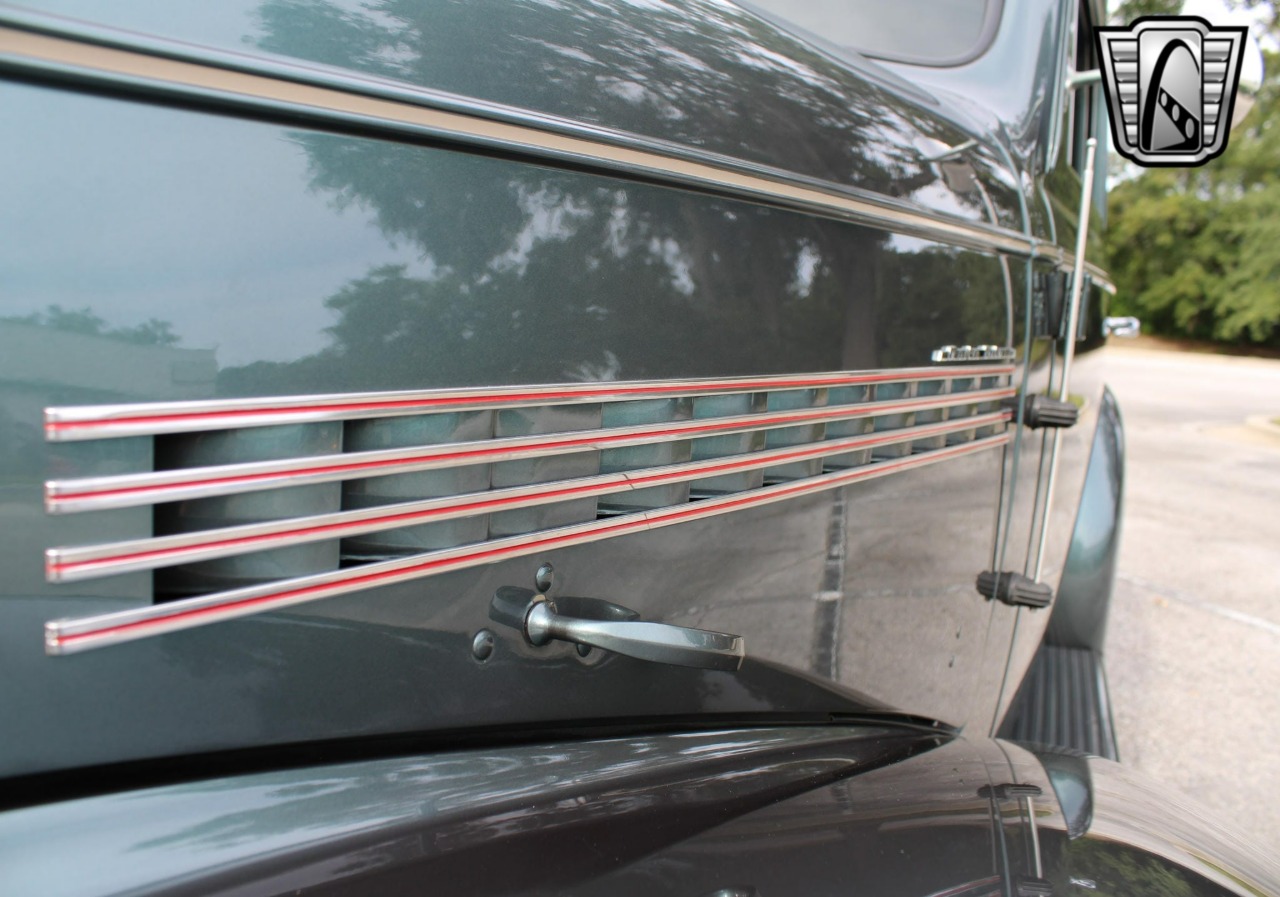 1939 Chevrolet Special - Deluxe 68