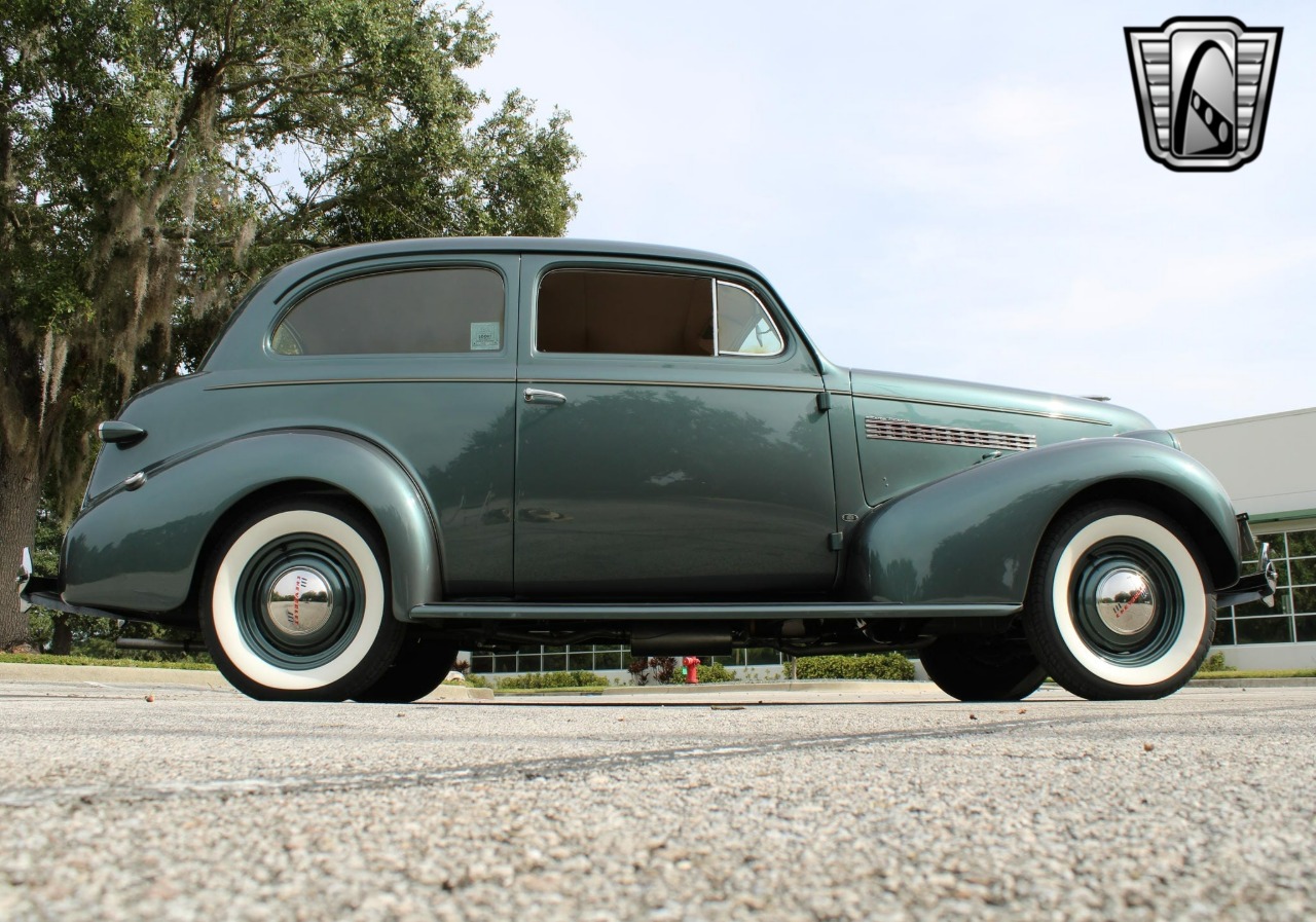1939 Chevrolet Special - Deluxe 48