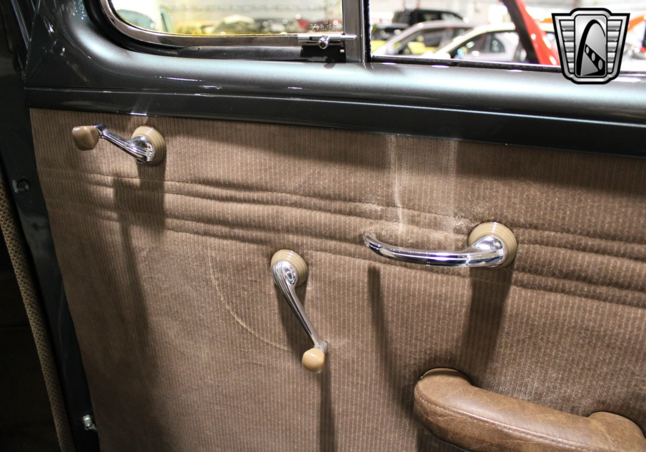 1939 Chevrolet Special - Deluxe 86