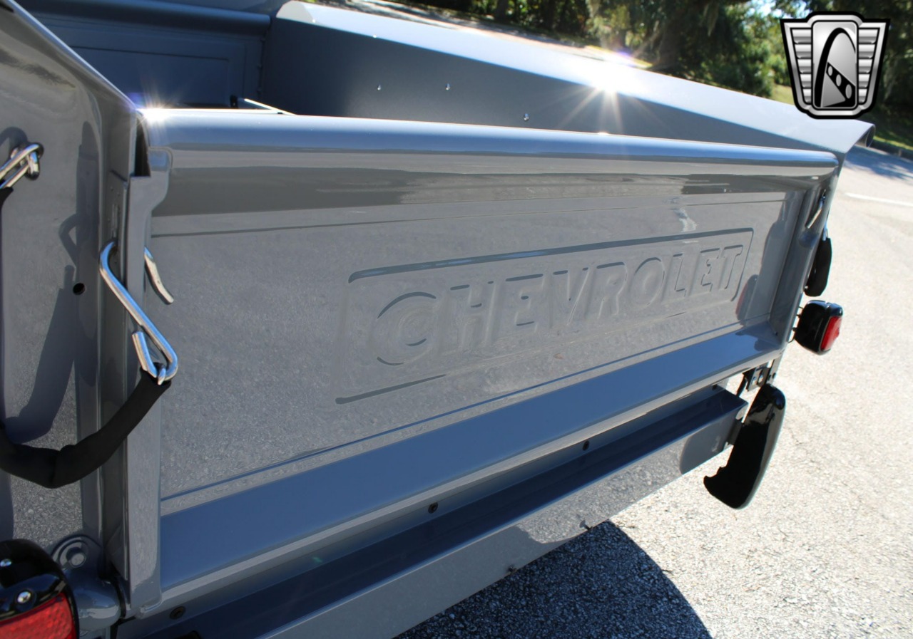 1951 Chevrolet 3100 27