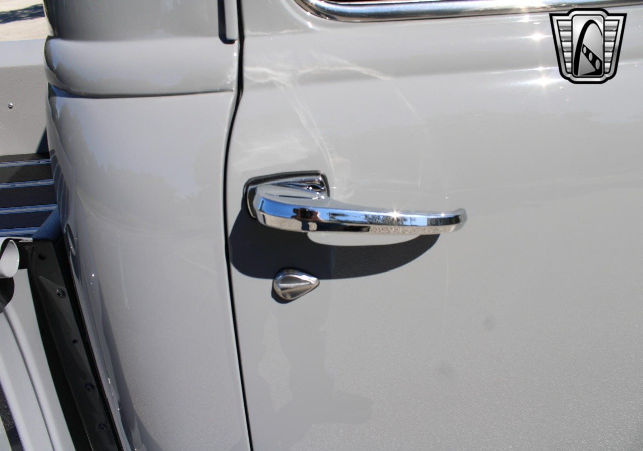 1951 Chevrolet 3100 67