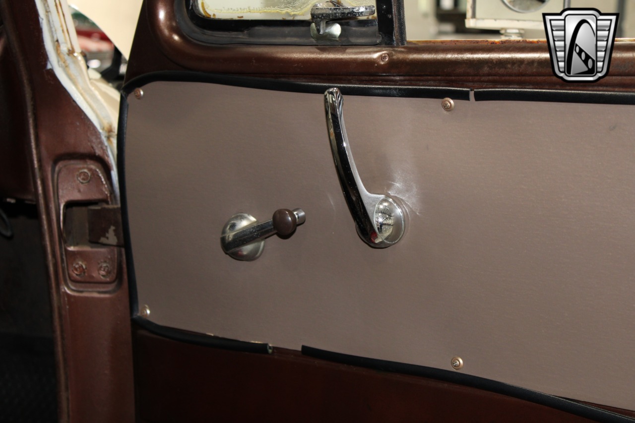 1953 Chevrolet 4400 97