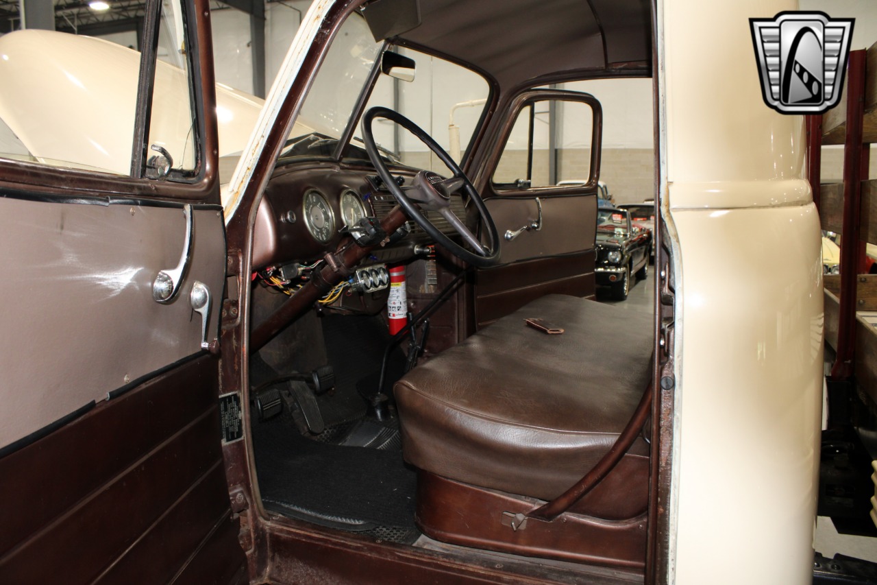 1953 Chevrolet 4400 98