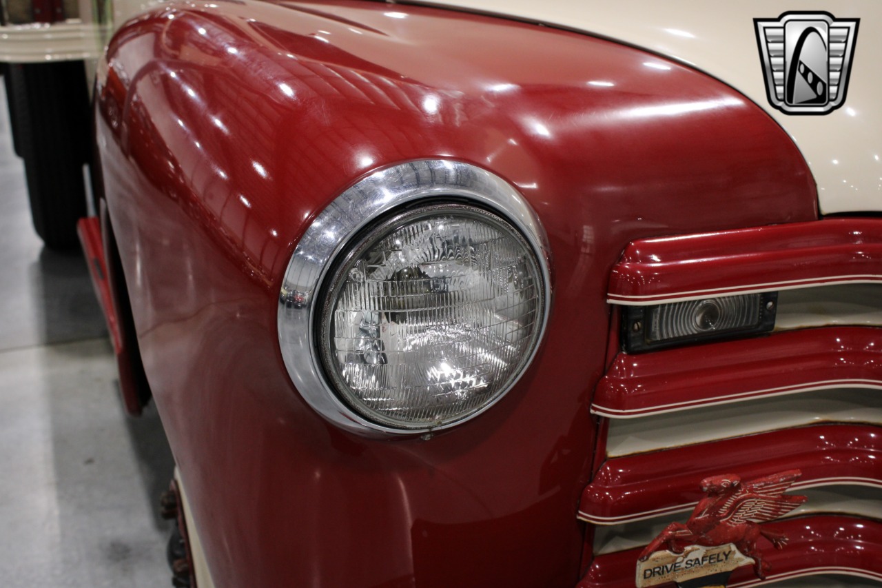 1953 Chevrolet 4400 83
