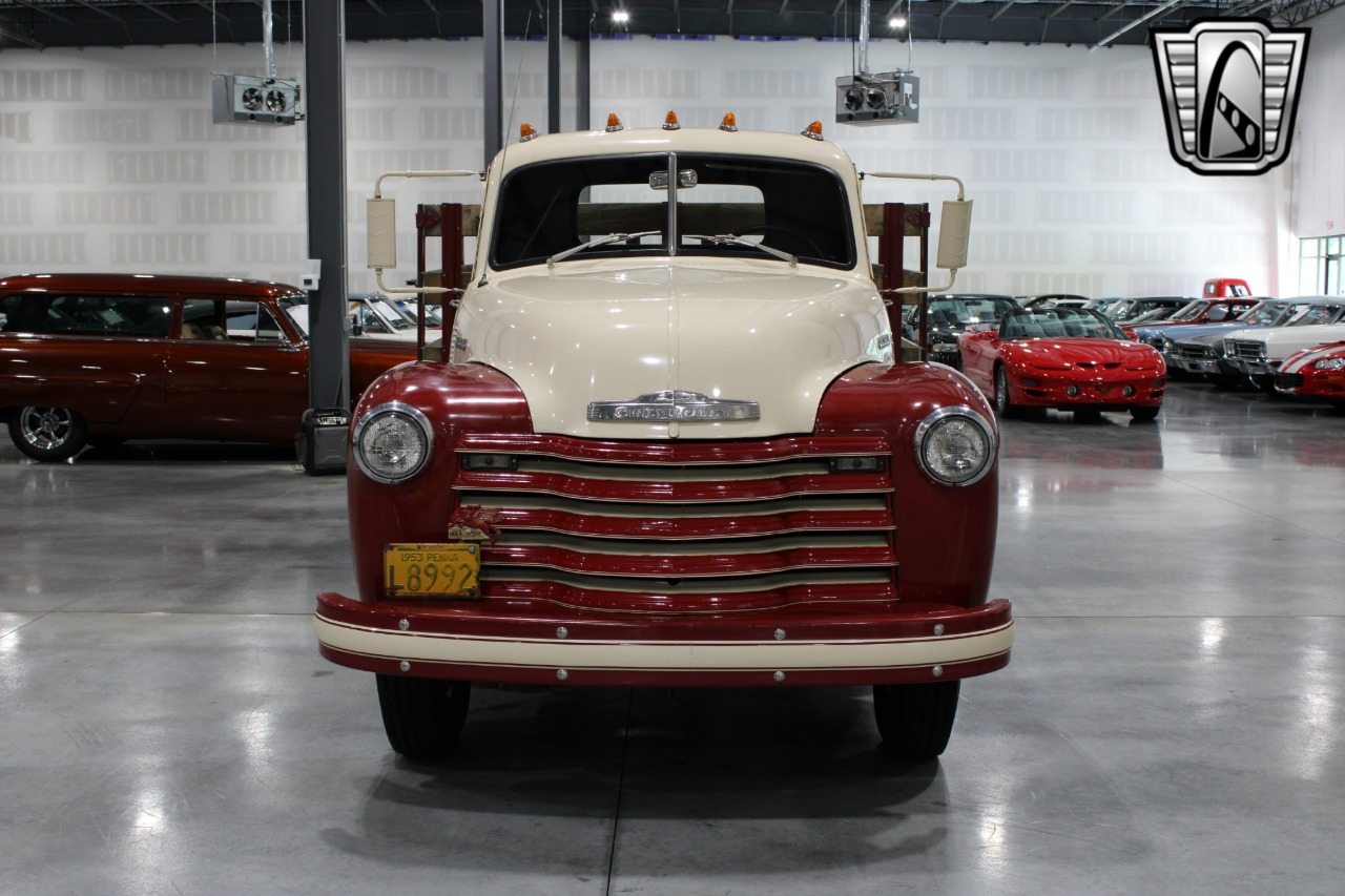 1953 Chevrolet 4400 38