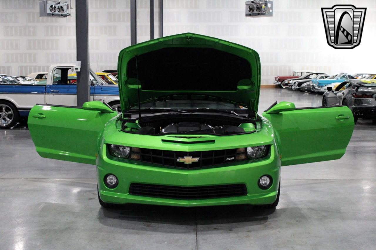 2011 Chevrolet Camaro 21