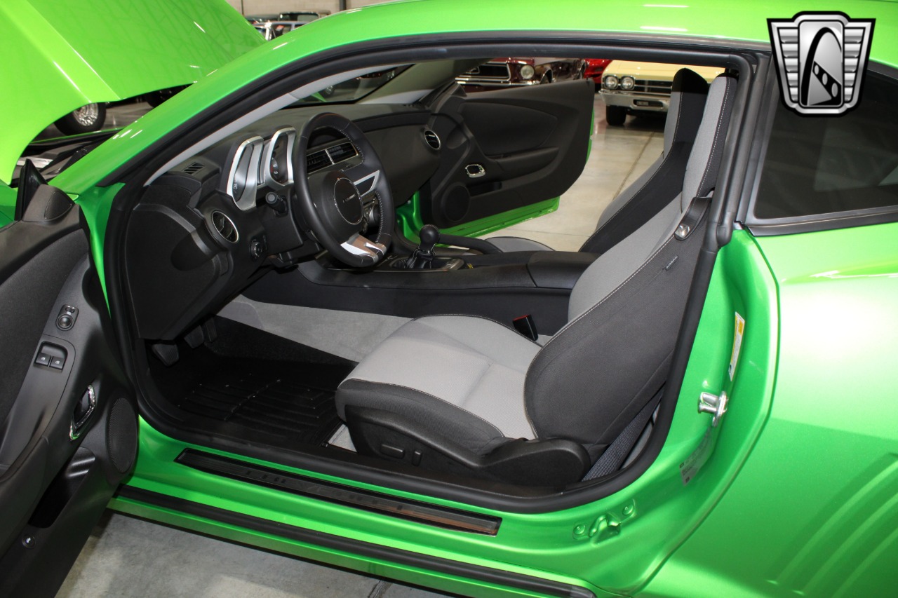 2011 Chevrolet Camaro 6