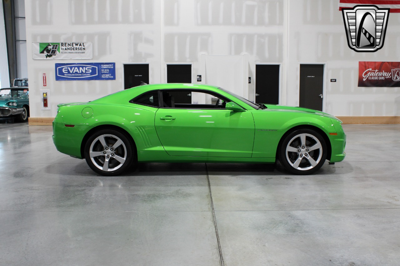 2011 Chevrolet Camaro 37