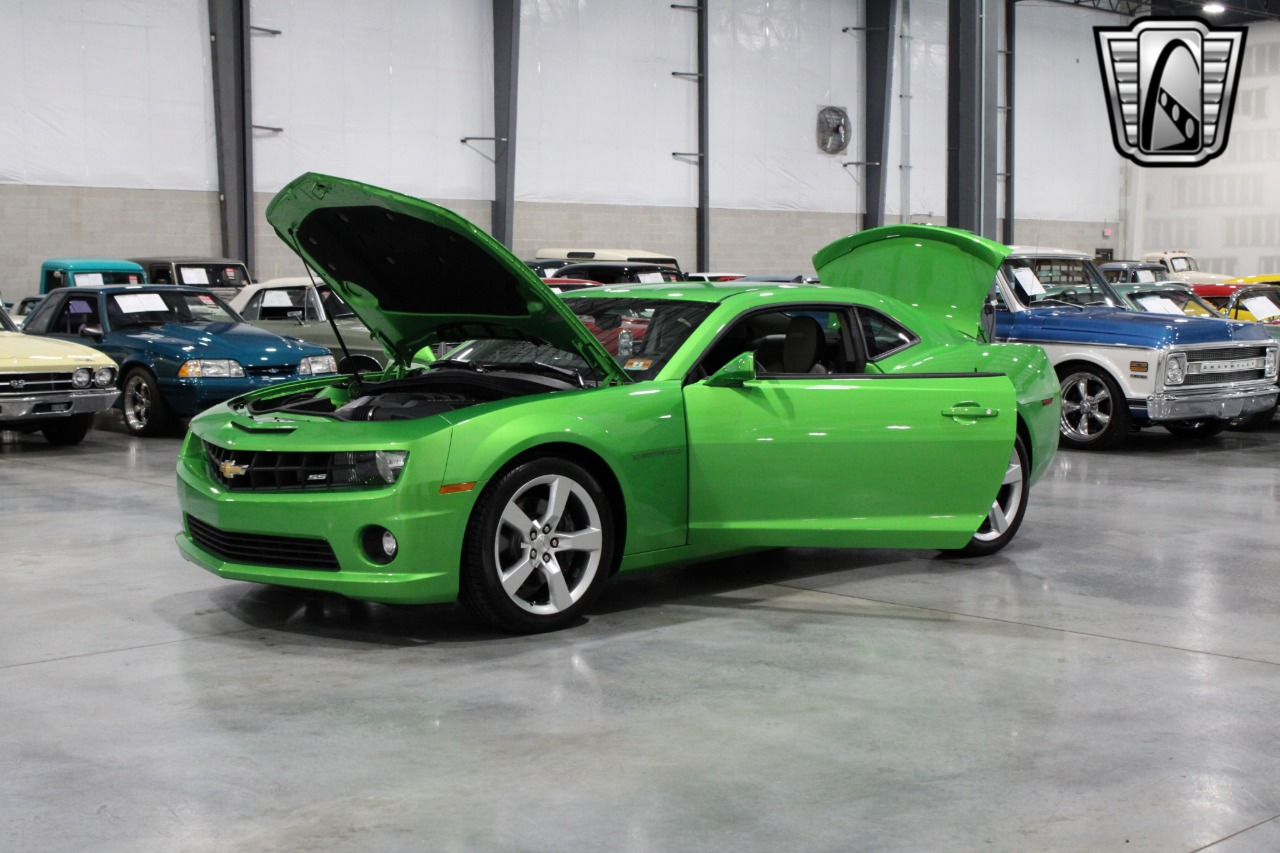 2011 Chevrolet Camaro 16