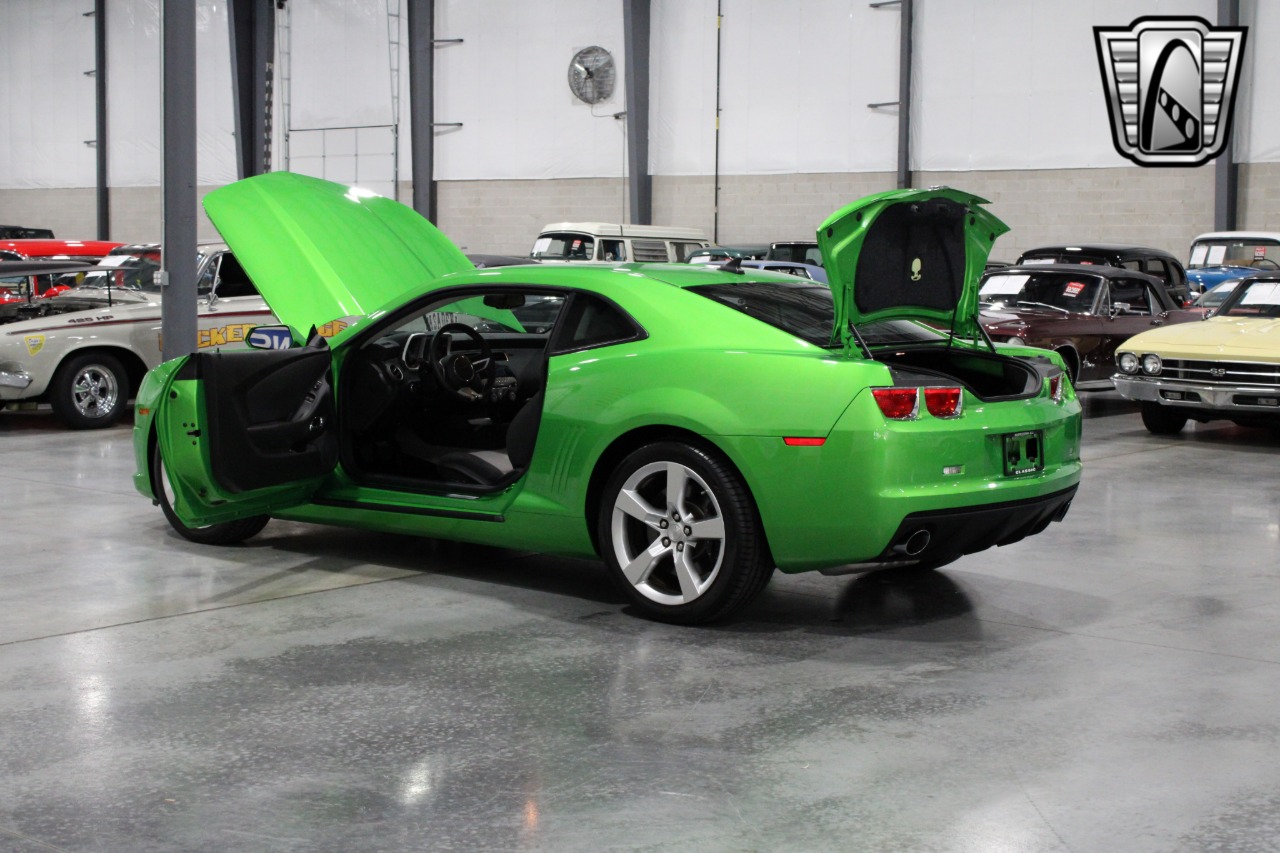 2011 Chevrolet Camaro 17