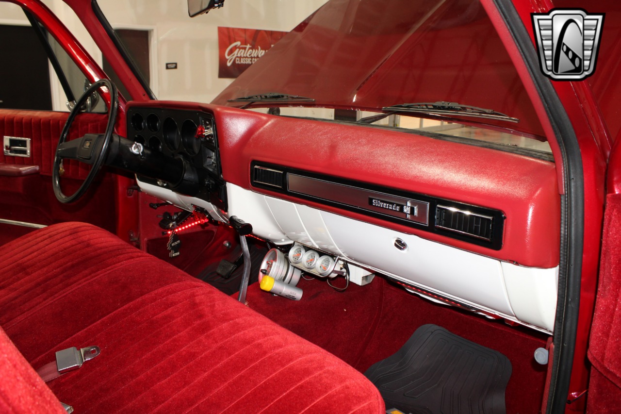 1980 Chevrolet C10 24