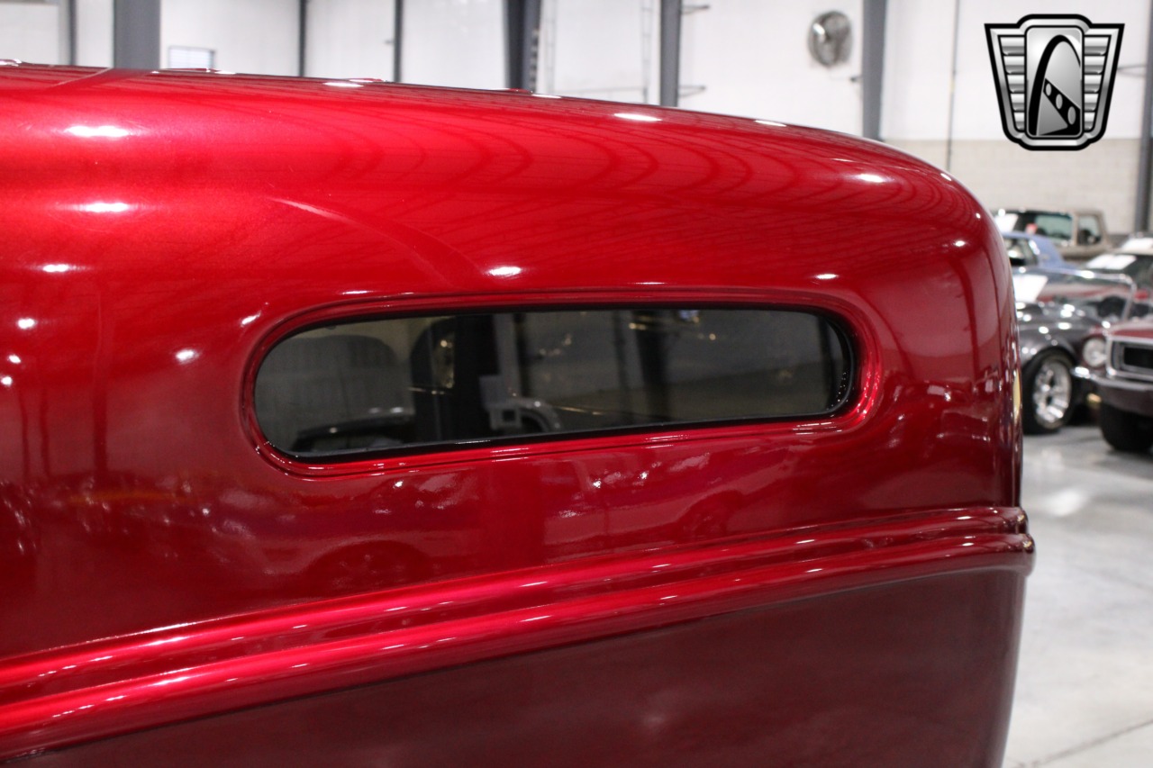 1933 Plymouth Sedan 70