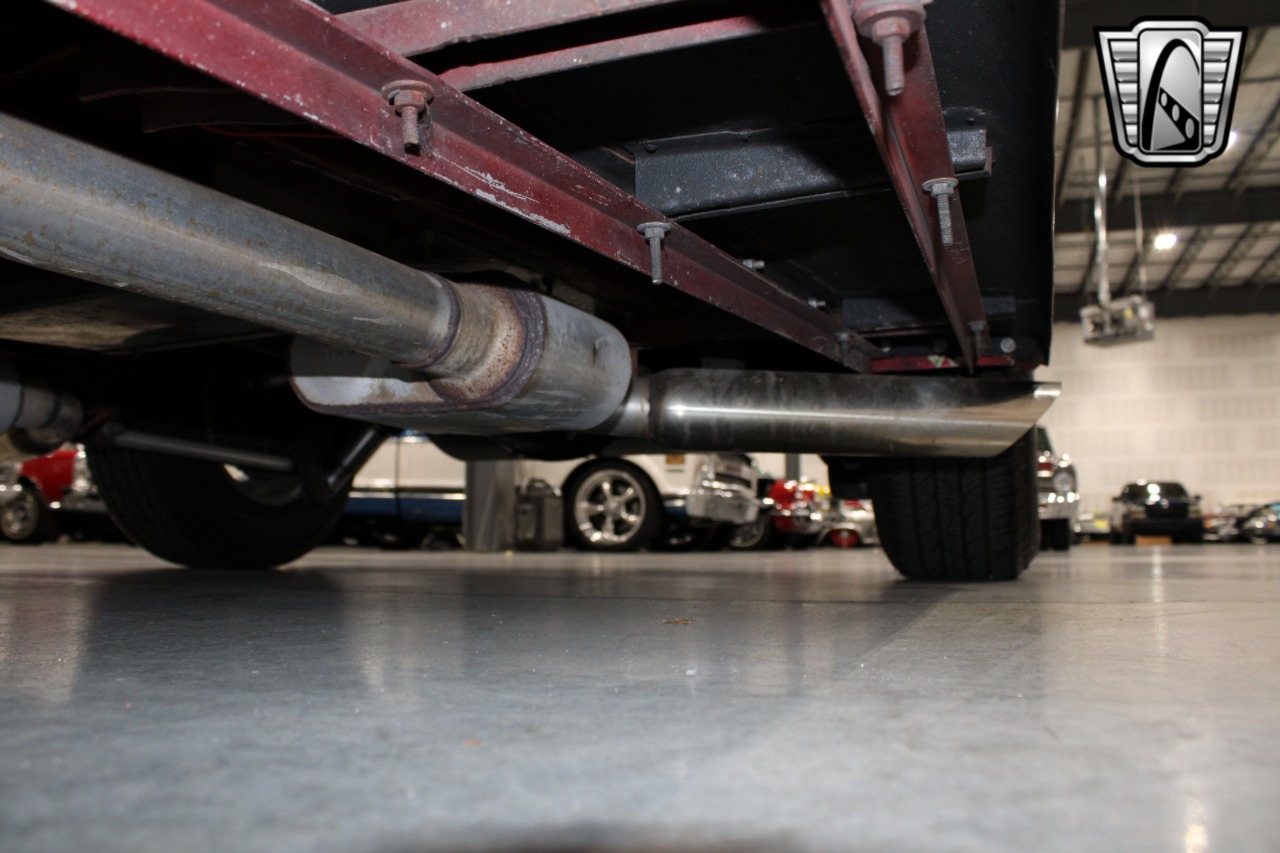 1933 Plymouth Sedan 10