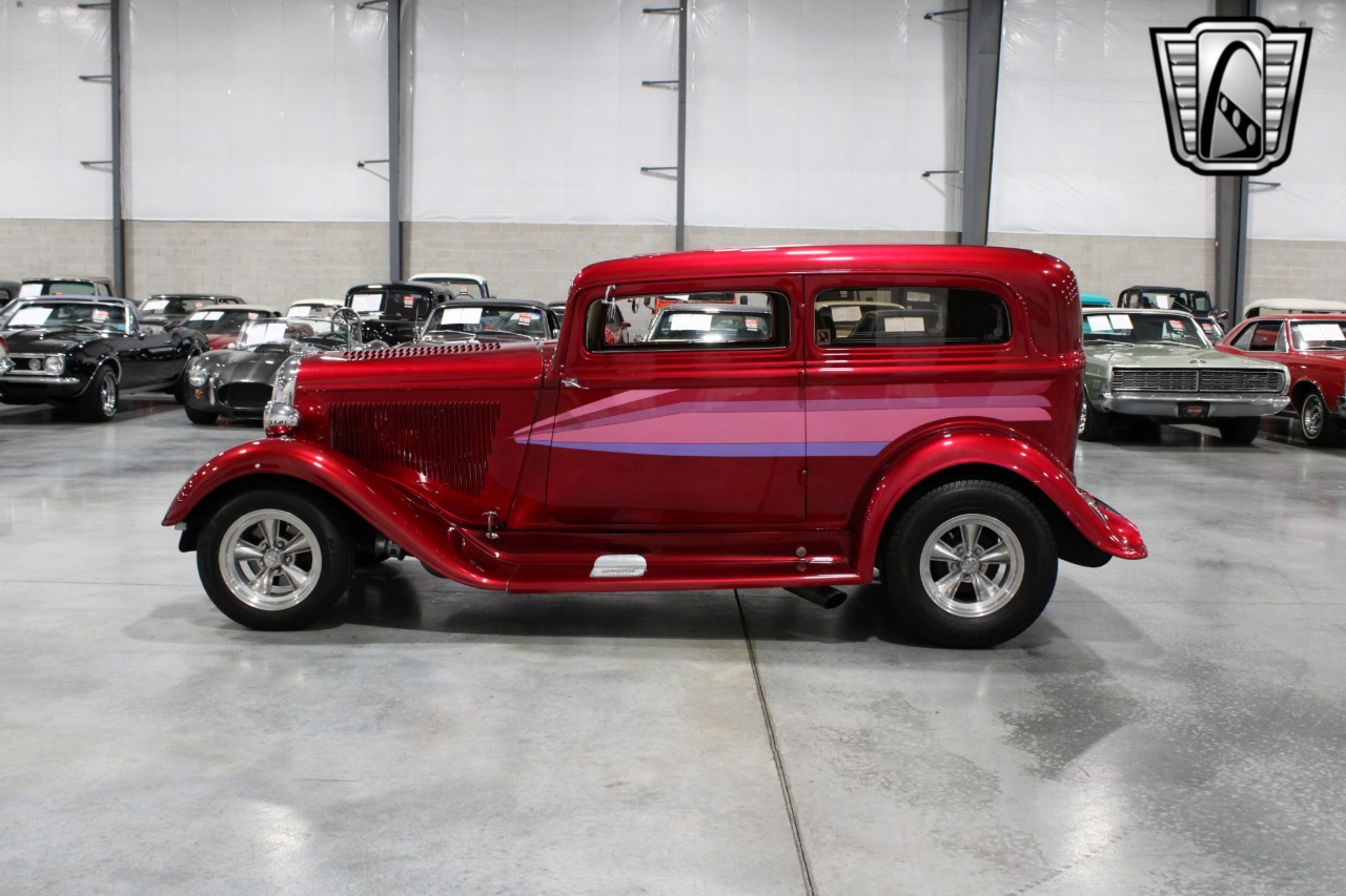 1933 Plymouth Sedan 31