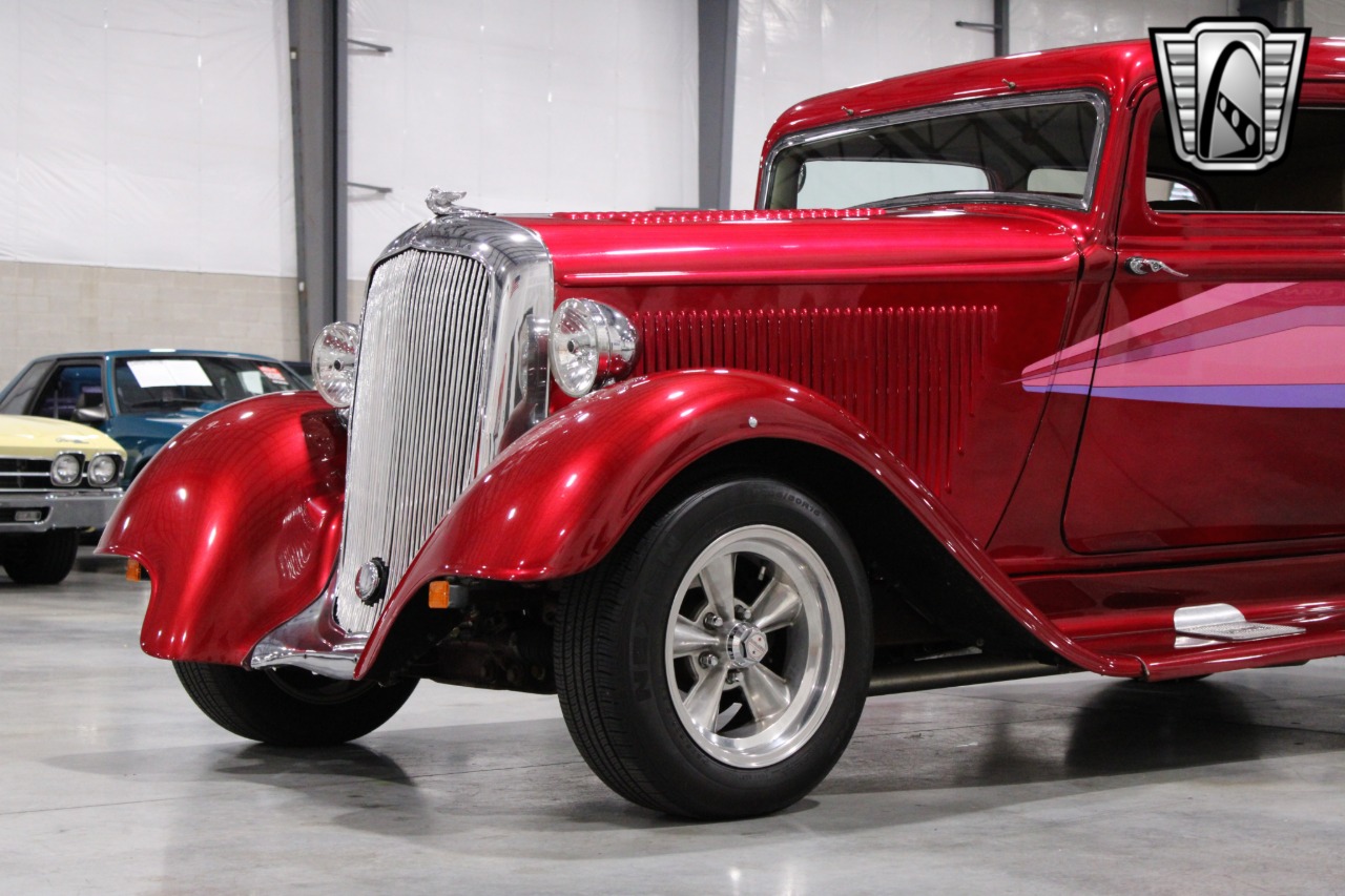 1933 Plymouth Sedan 53