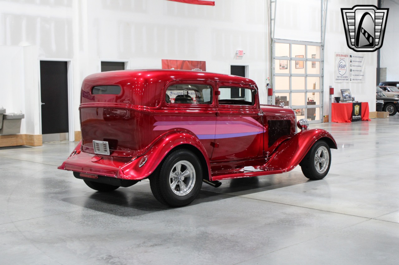 1933 Plymouth Sedan 34
