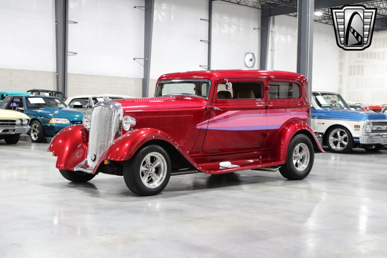 1933 Plymouth Sedan 12