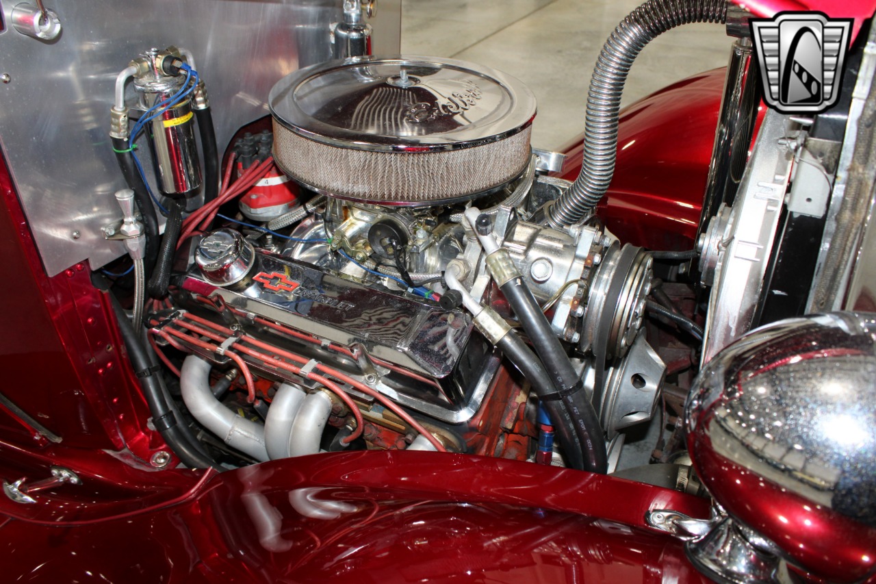 1933 Plymouth Sedan 25