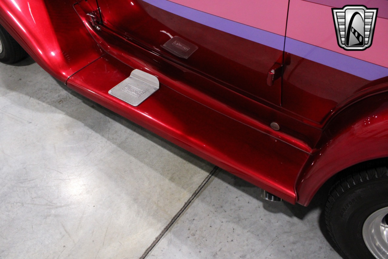 1933 Plymouth Sedan 64