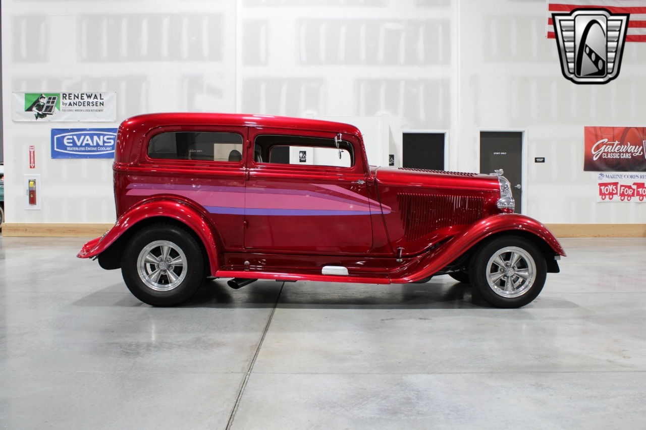 1933 Plymouth Sedan 41