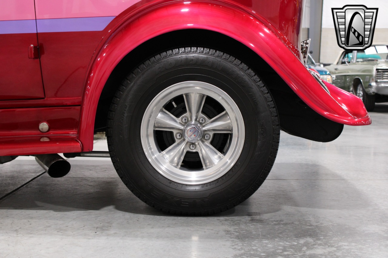 1933 Plymouth Sedan 66