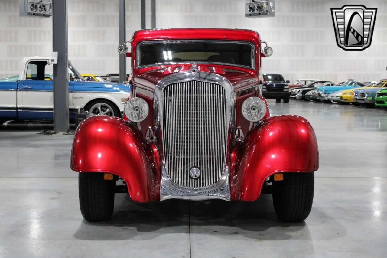 1933 Plymouth Sedan 43