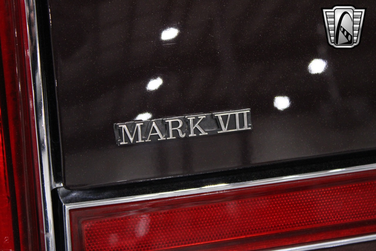 1988 Lincoln Mark 71