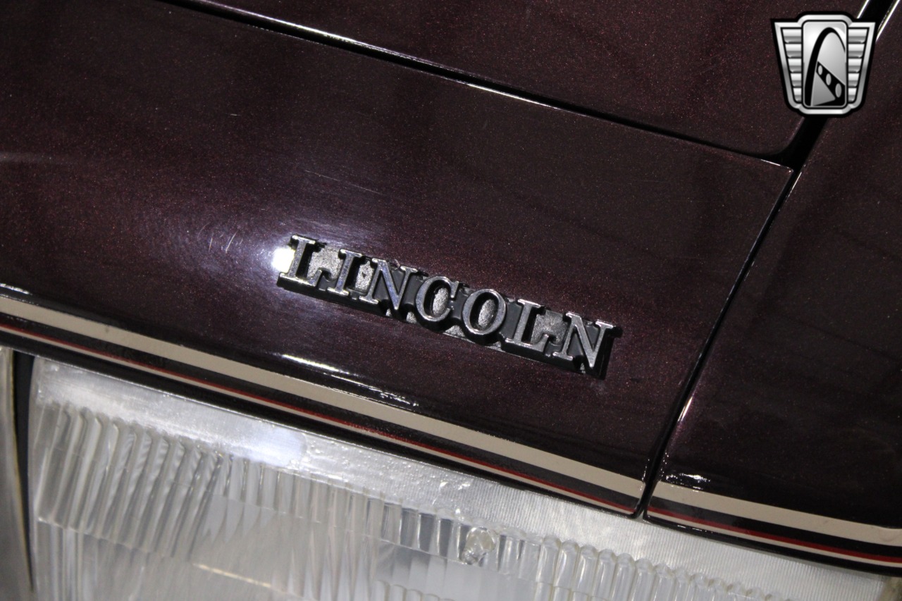 1988 Lincoln Mark 57